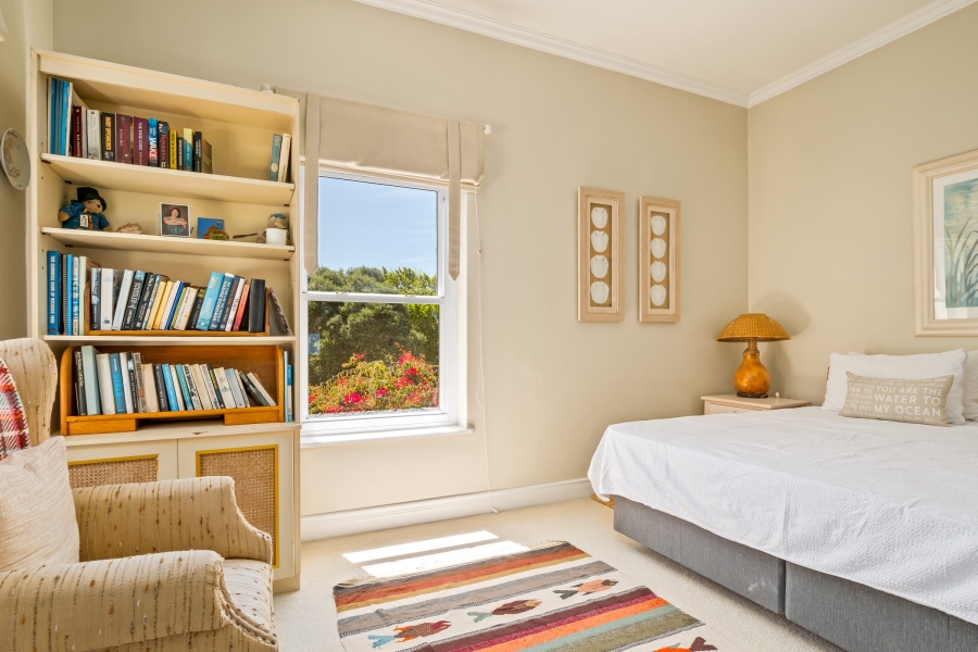 4 Bedroom Property for Sale in Leisure Isle Western Cape